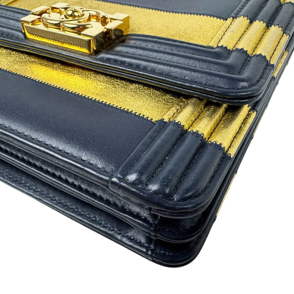 CHANEL Bag - Picture 8 of 12